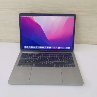 MacBook Pro 13 2018 Space  i5 2.3ghz 8/256